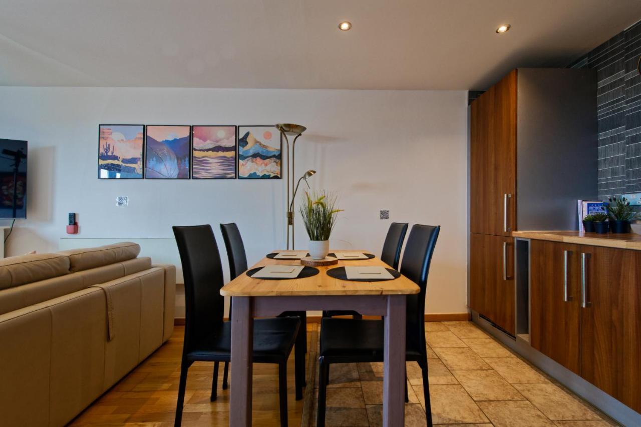 Sidemersey Livings- Convenient 1-Bedroom Flat With A View, Central Liverpool Ngoại thất bức ảnh