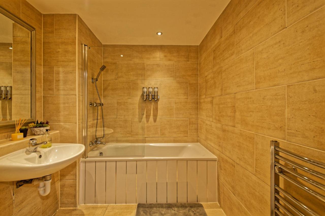 Sidemersey Livings- Convenient 1-Bedroom Flat With A View, Central Liverpool Ngoại thất bức ảnh