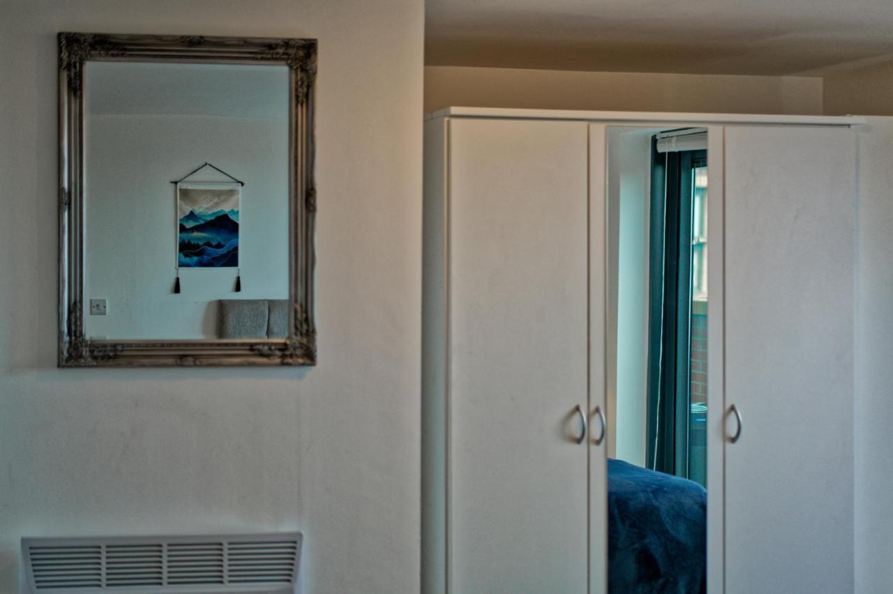 Sidemersey Livings- Convenient 1-Bedroom Flat With A View, Central Liverpool Ngoại thất bức ảnh
